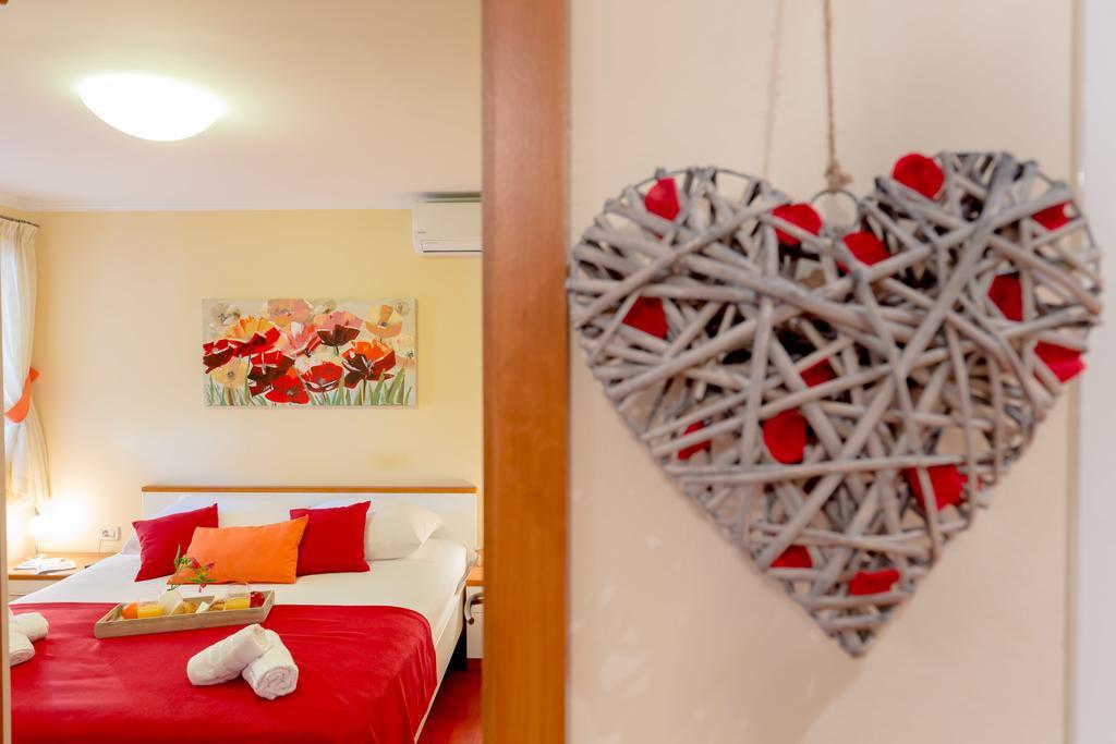 Leona & Borna'S Central Lapad Suites Dubrovnik Luaran gambar