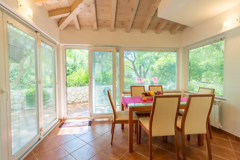 Leona & Borna'S Central Lapad Suites Dubrovnik Luaran gambar