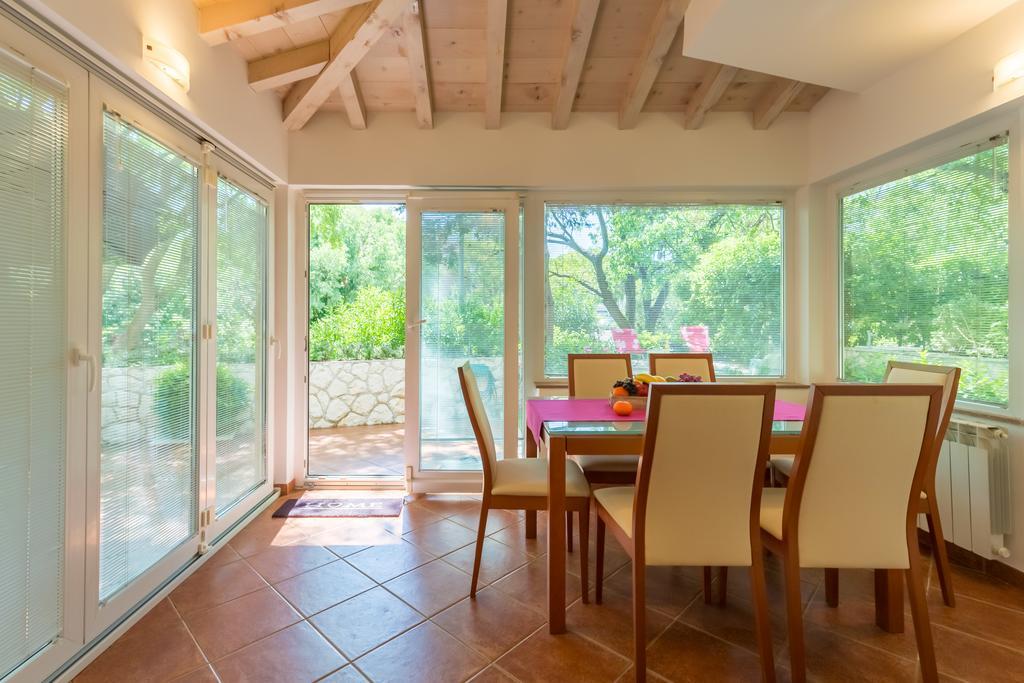 Leona & Borna'S Central Lapad Suites Dubrovnik Luaran gambar