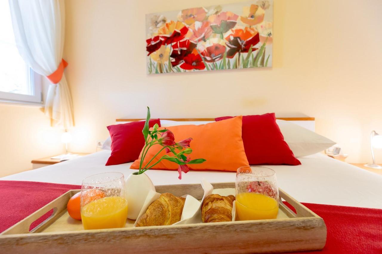 Leona & Borna'S Central Lapad Suites Dubrovnik Luaran gambar
