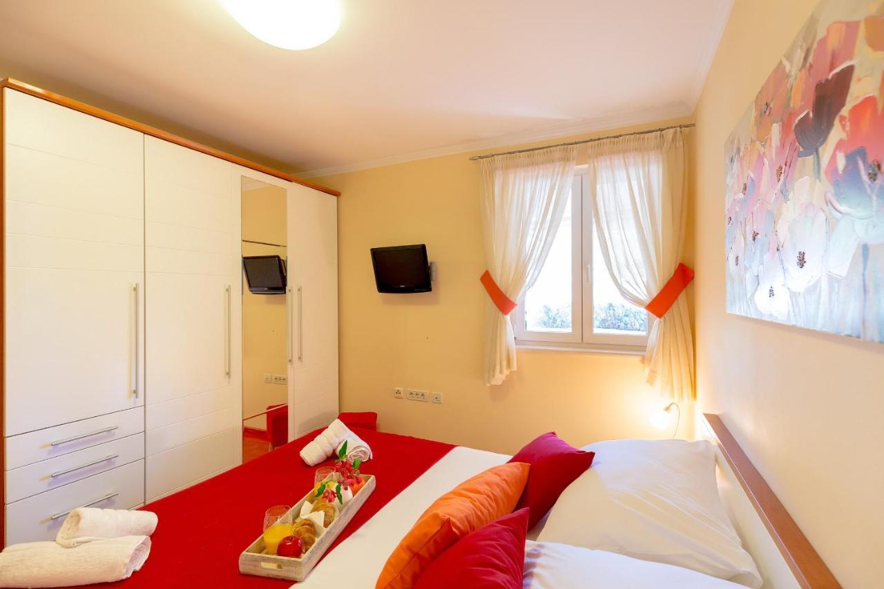 Leona & Borna'S Central Lapad Suites Dubrovnik Luaran gambar