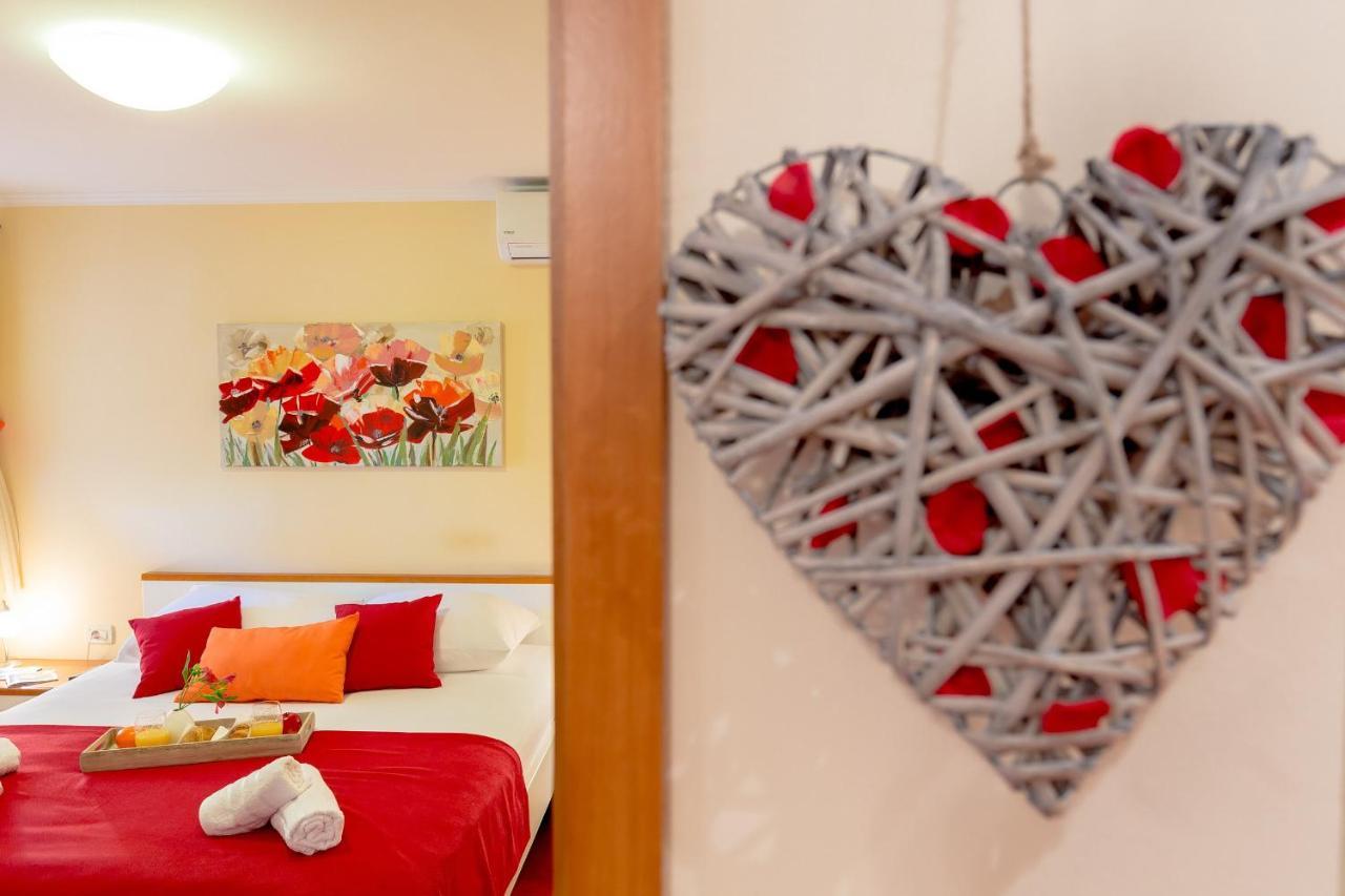 Leona & Borna'S Central Lapad Suites Dubrovnik Luaran gambar